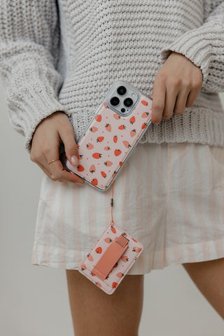 Berry Bliss Magnetic Case