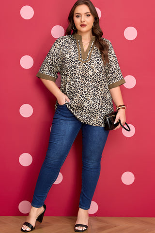 Brown Plus Size Leopard Print Crinkled Colorblock Patchwork V Neck Blouse, Dear-Lover Dropshipping - A Blissfully Beautiful Boutique