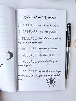 Moon Rituals & Manifestation Journal