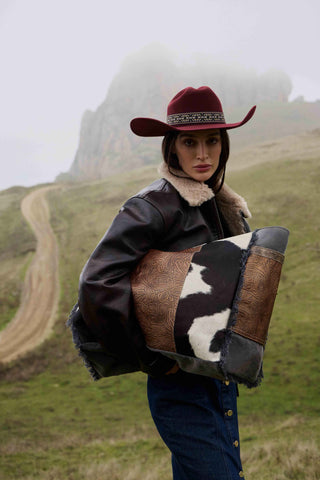 Myra Canyon Ridge Weekender Bag in Rustic Tan, Myra USA - A Blissfully Beautiful Boutique