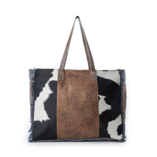 Myra Canyon Ridge Weekender Bag in Rustic Tan, Myra USA - A Blissfully Beautiful Boutique