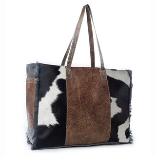 Myra Canyon Ridge Weekender Bag in Rustic Tan, Myra USA - A Blissfully Beautiful Boutique