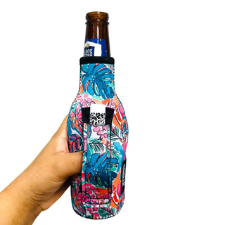 Beach Babe 12oz Bottleneck Handler™