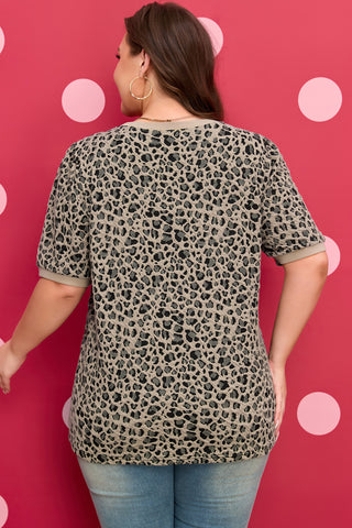 Khaki Leopard Print Textured Plus Size T Shirt, Dear-Lover Dropshipping - A Blissfully Beautiful Boutique