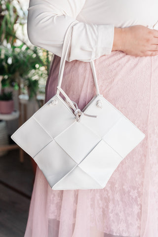 Woven Tote in White, Ave Shops - A Blissfully Beautiful Boutique