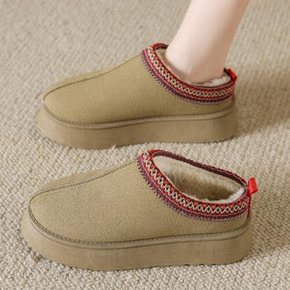 Faux Fur Center-Seam Slippers, Trendsi - A Blissfully Beautiful Boutique