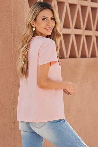 MAMA Heart Graphic Tee - A Blissfully Beautiful Boutique